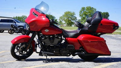 2022 Harley-Davidson FLHXS - Street Glide Special Base