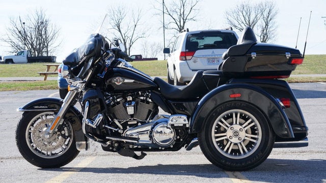 2024 Harley-Davidson Trike FLHTCUTG - Tri Glide Ultra