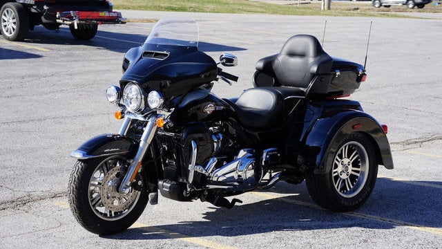 2024 Harley-Davidson Trike FLHTCUTG - Tri Glide Ultra