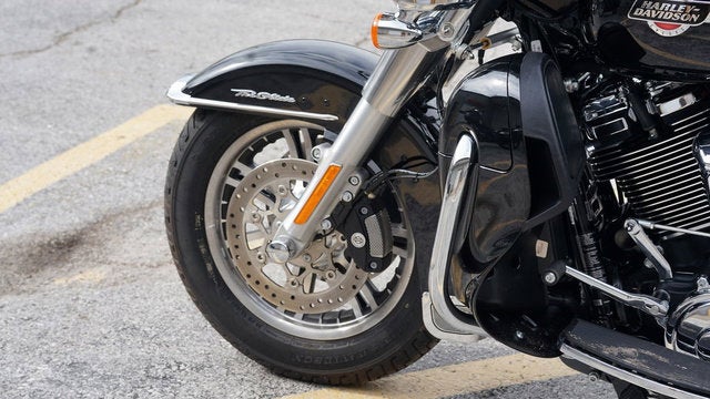 2023 Harley-Davidson FLHTCUTG - Tri Glide Ultra Base