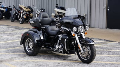 2023 Harley-Davidson FLHTCUTG - Tri Glide Ultra Base