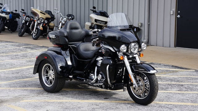 2023 Harley-Davidson FLHTCUTG - Tri Glide Ultra Base