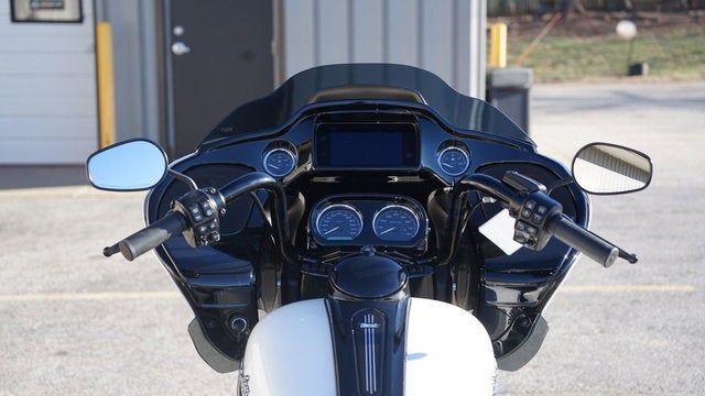 2025 Harley-Davidson FLTRT - Road Glide 3 Base