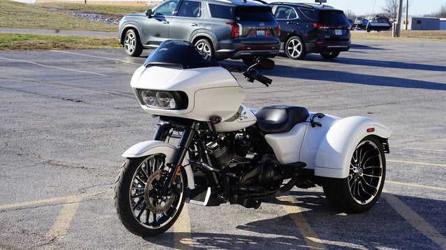 2025 Harley-Davidson FLTRT - Road Glide 3 Base