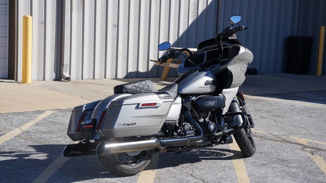 2023 Harley-Davidson FLTRXSE - CVO Road Glide Base