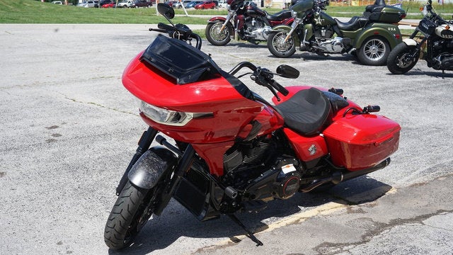 2025 Harley-Davidson FLTRXSTSE - CVO Road Glide ST Base