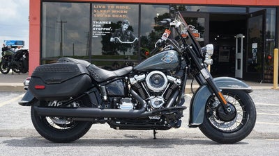 2025 Harley-Davidson Softail FLHC - Heritage Classic