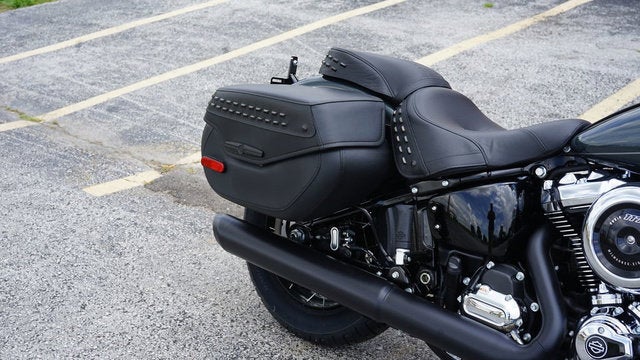 2025 Harley-Davidson Softail FLHC - Heritage Classic