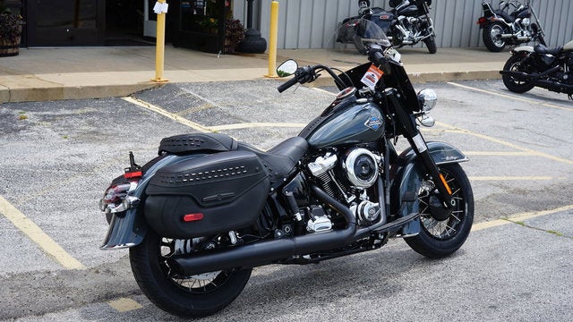 2025 Harley-Davidson Softail FLHC - Heritage Classic
