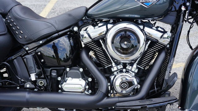 2025 Harley-Davidson Softail FLHC - Heritage Classic