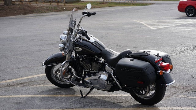 2024 Harley-Davidson Softail FLHCS - Heritage Classic