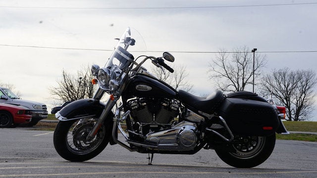 2024 Harley-Davidson Softail FLHCS - Heritage Classic