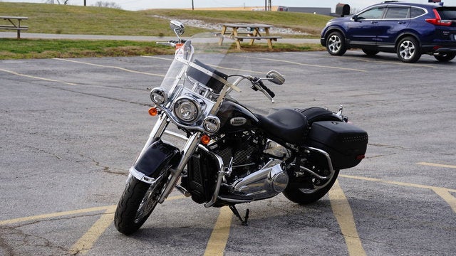 2024 Harley-Davidson Softail FLHCS - Heritage Classic