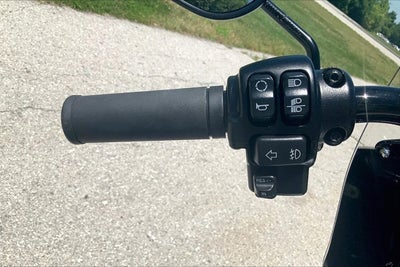 2024 Harley-Davidson Softail FLHCS - Heritage Classic