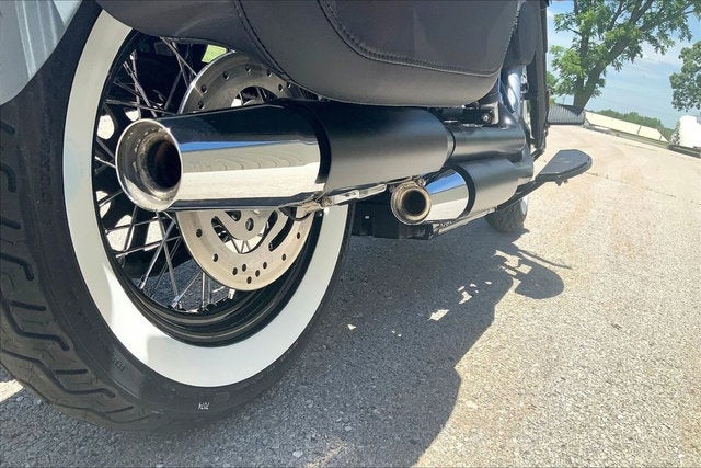2024 Harley-Davidson Softail FLHCS - Heritage Classic