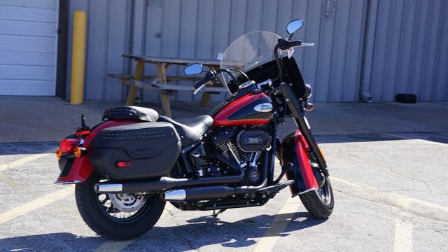 2022 Harley-Davidson Softail FLHCS - Heritage Classic 114