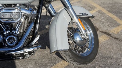 2024 Harley-Davidson Softail FLHCS - Heritage Classic