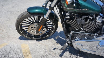 2024 Harley-Davidson Softail FXBR - Breakout