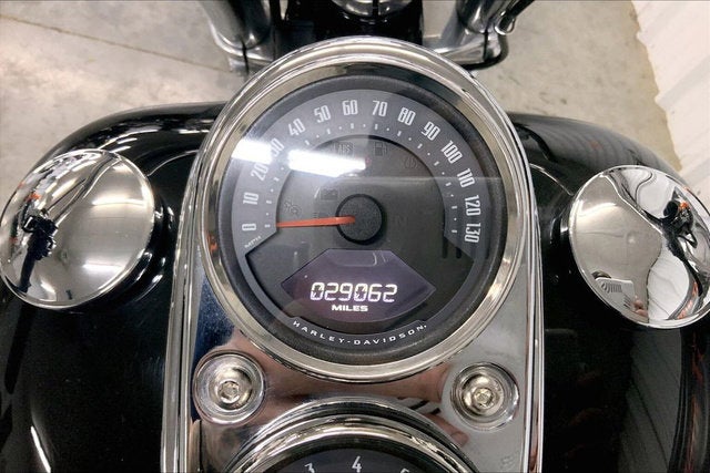 2018 Harley-Davidson Softail FXLR - Low Rider