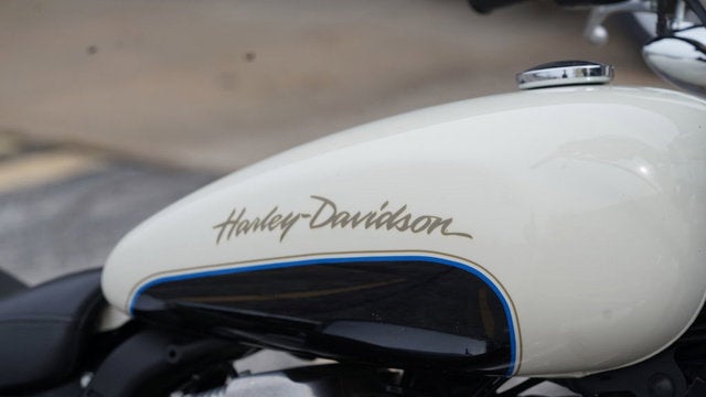 2013 Harley-Davidson Sportster XL883L - Superlow