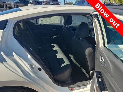 2025 Nissan Altima SR