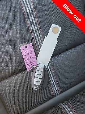 2025 Nissan Altima SR