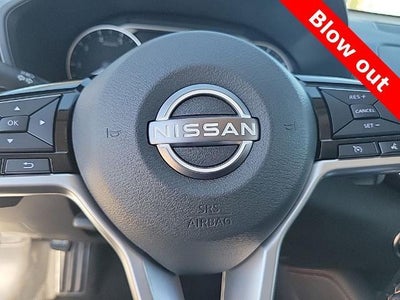 2025 Nissan Altima SR
