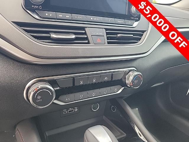 2025 Nissan Altima SR