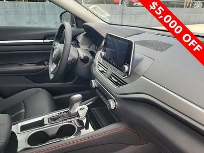 2025 Nissan Altima SR