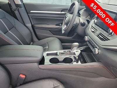 2025 Nissan Altima SR