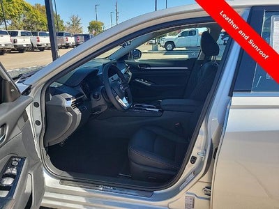 2025 Nissan Altima SR