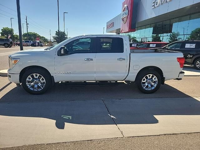 2024 Nissan Titan SV