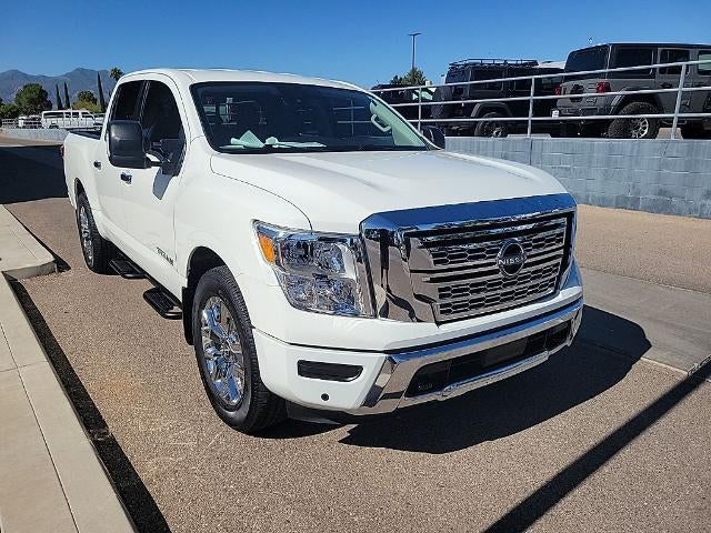 2024 Nissan Titan SV