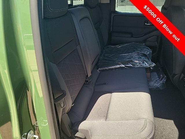 2025 Nissan Frontier Crew Cab SV