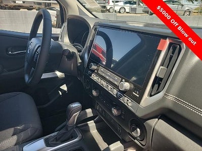 2025 Nissan Frontier Crew Cab SV
