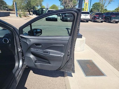 2025 Nissan Versa SV CVT