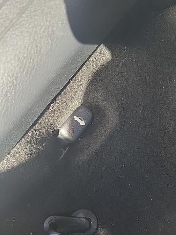 2025 Nissan Versa SV CVT