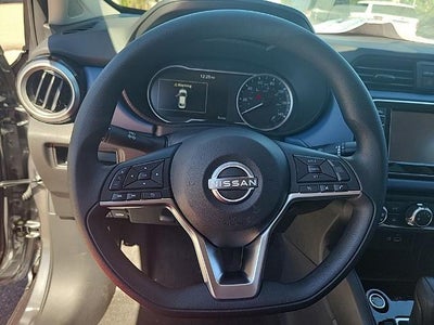 2025 Nissan Versa SV CVT