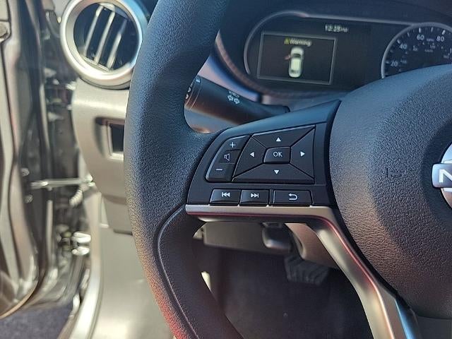 2025 Nissan Versa SV CVT