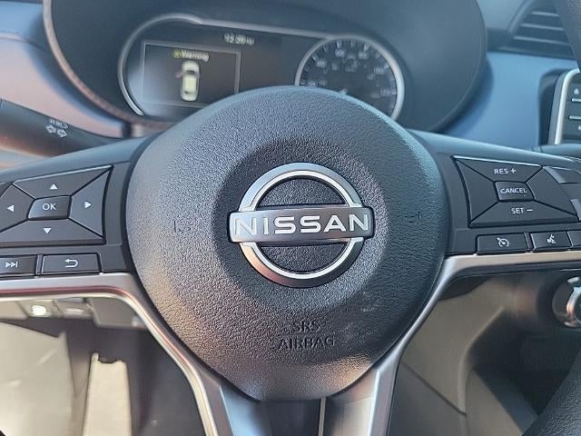 2025 Nissan Versa SV CVT