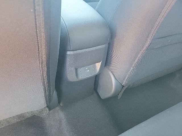 2025 Nissan Versa SV CVT