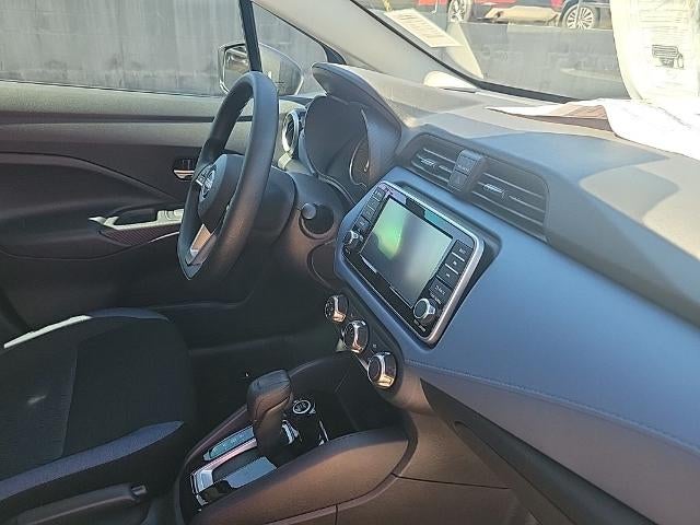 2025 Nissan Versa SV CVT