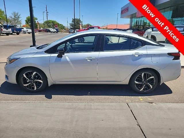 2025 Nissan Versa SR