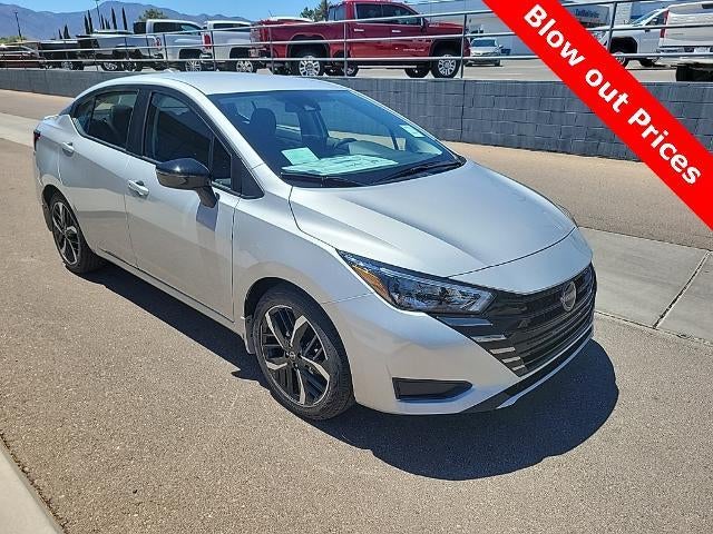 2025 Nissan Versa SR