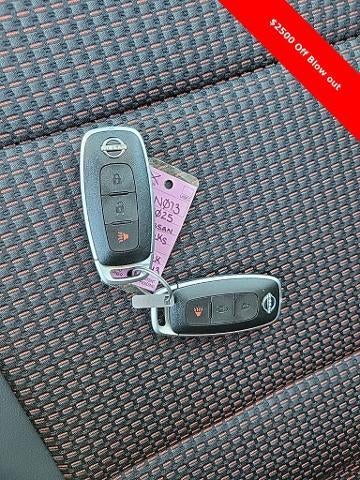 2025 Nissan Kicks SR