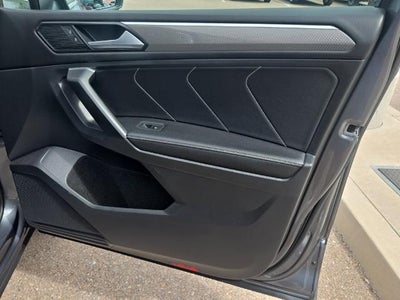 2023 Volkswagen Tiguan 2.0T SE R-Line Black