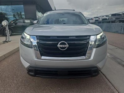 2022 Nissan Pathfinder SV