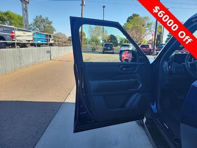 2025 Nissan Armada Platinum