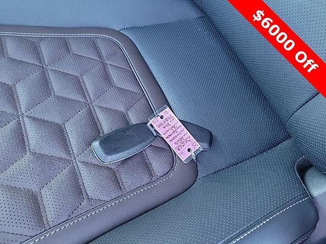 2025 Nissan Armada Platinum