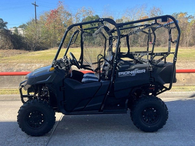 2026 Honda Pioneer 700-4 Deluxe Base